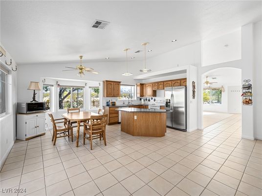 Dining room, Interior, Kitchen, Pendant Lights, Recessed Lighting, Stainless Steel Appliances