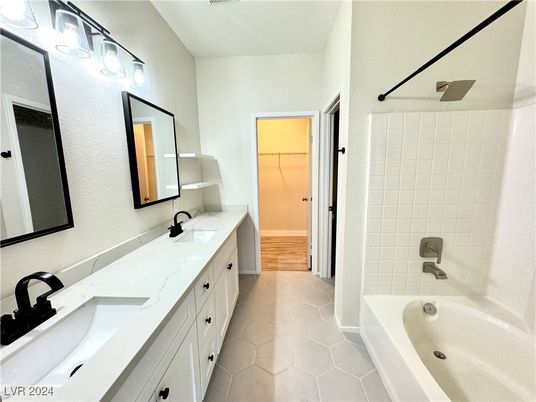 Bathroom, Dual Sink Vanities, Interior