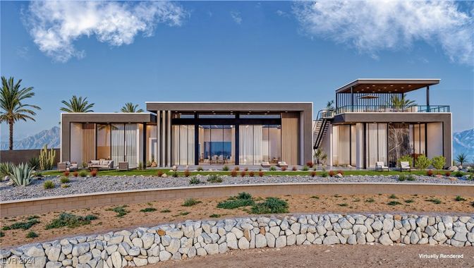 Backyard, Exterior, Facade, Modern