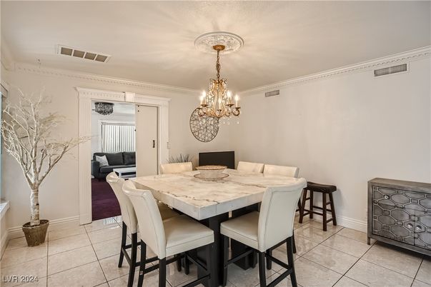 Chandelier, Dining room, Interior