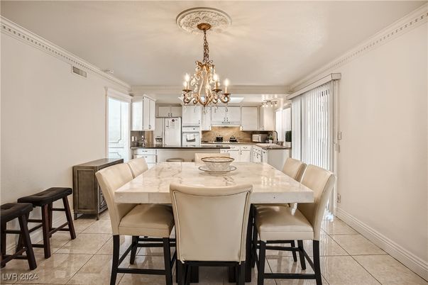 Chandelier, Dining room, Interior, Kitchen
