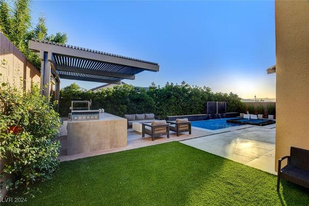 Backyard, Exterior, Pool