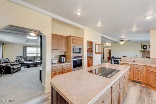 Interior, Kitchen, Living room, Recessed Lighting, Wood Texture Flooring