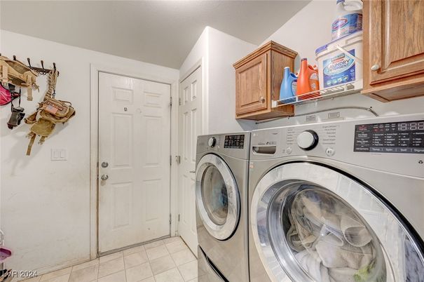 Interior, Washer