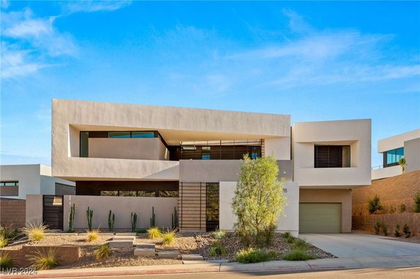 Attached, Exterior, Facade, Modern