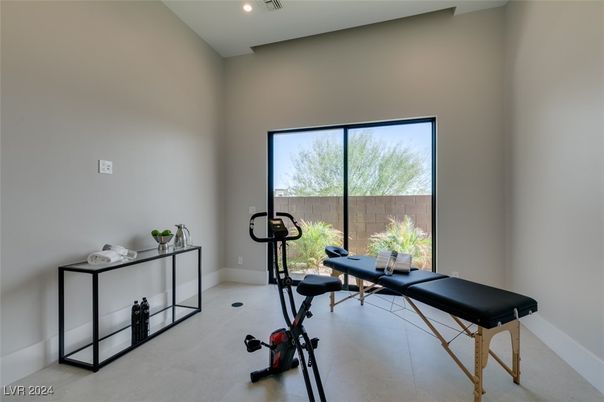 Fitness Equipment, Interior, Recessed Lighting