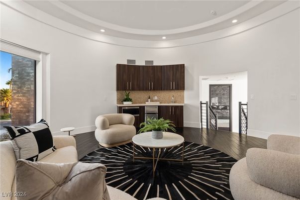 Interior, Kitchen, Living room, Recessed Lighting, Wood Texture Flooring