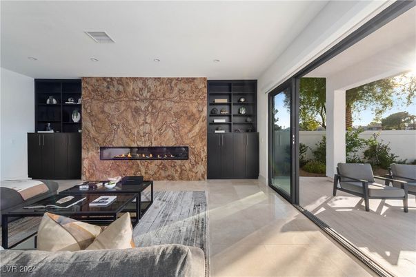Fireplace, Interior, Living room, Recessed Lighting