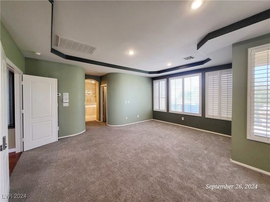Empty room, Interior, Recessed Lighting