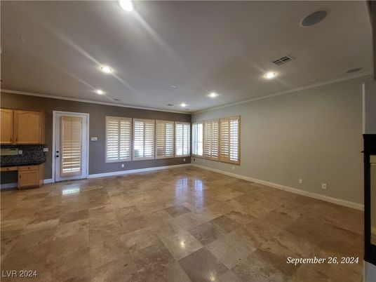 Empty room, Interior, Recessed Lighting