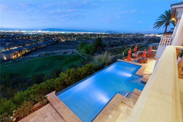 Exterior, Pool, Other