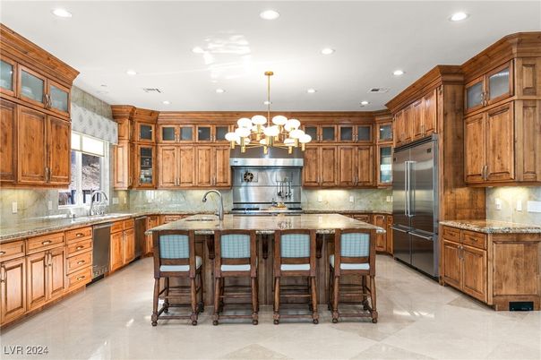 Chandelier, Interior, Kitchen, Recessed Lighting, Stainless Steel Appliances