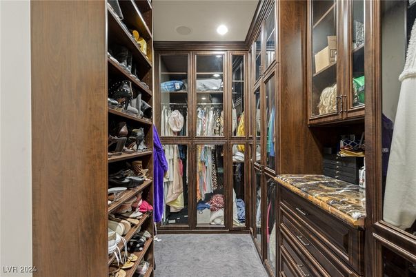 Interior, Recessed Lighting, Walk-in Closets