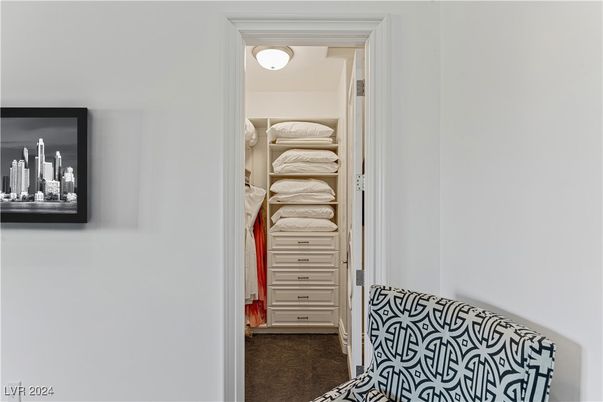 Interior, Walk-in Closets