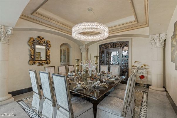 Chandelier, Dining room, Interior