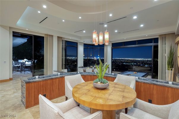 Dining room, Interior, Kitchen, Pendant Lights, Recessed Lighting