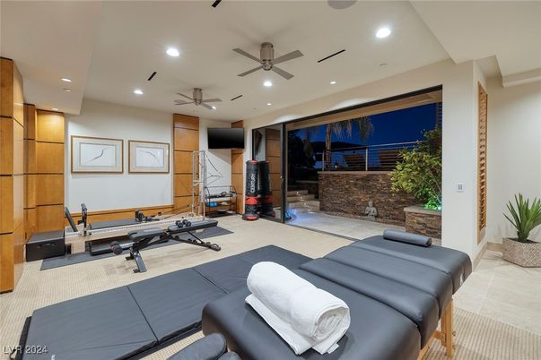 Fitness Equipment, Interior, Recessed Lighting