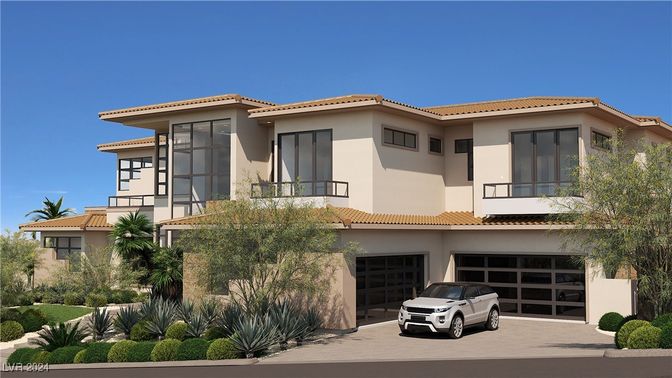 Attached, Exterior, Facade, Mediterranean