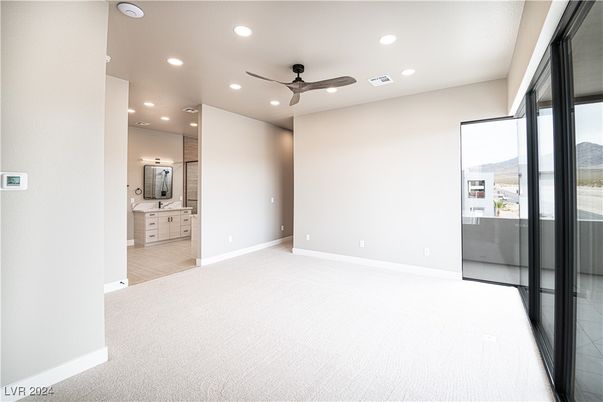 Bathroom, Empty room, Interior, Recessed Lighting