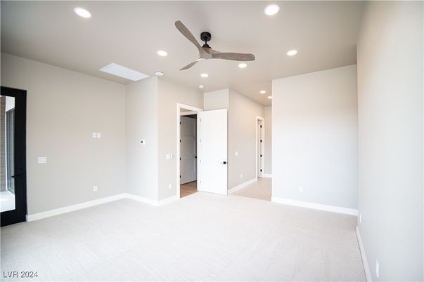 Empty room, Interior, Recessed Lighting