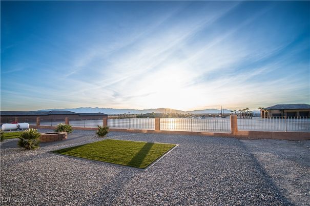 Backyard, Exterior, Water