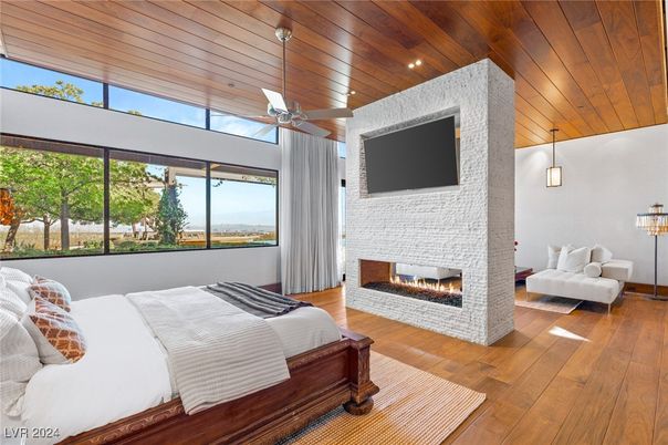 Bedroom, Fireplace, Interior, Pendant Lights, Recessed Lighting, Wooden Ceilings, Wood Texture Flooring