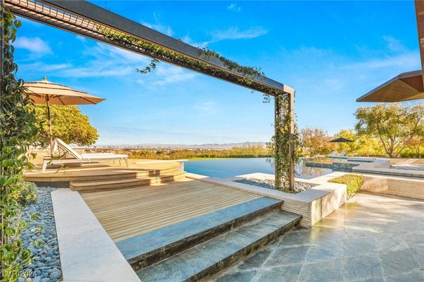 Exterior, Pool, Water