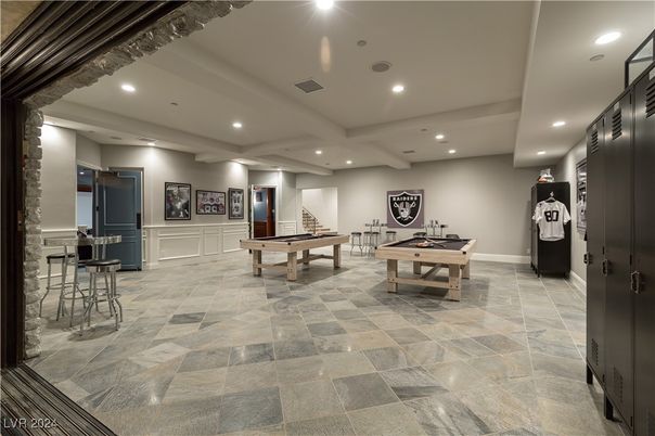 Billiard Table, Game Room, Interior, Recessed Lighting