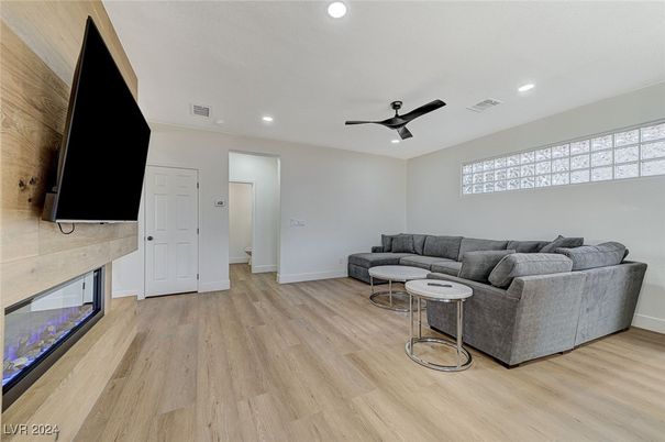 Interior, Living room, Recessed Lighting, Wood Texture Flooring