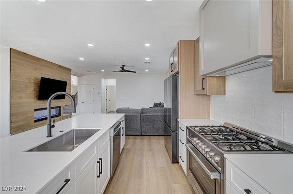 Interior, Kitchen, Living room, Recessed Lighting, Wood Texture Flooring