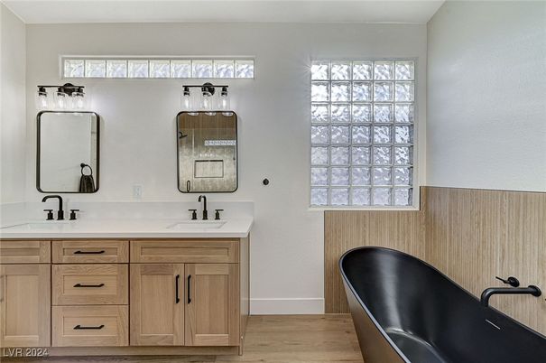 Bathroom, Dual Sink Vanities, Interior, Wood Texture Flooring