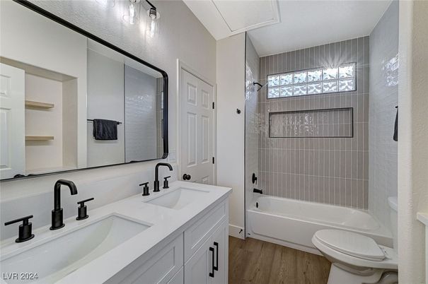 Bathroom, Dual Sink Vanities, Interior, Wood Texture Flooring