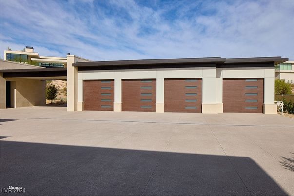 Attached, Exterior, Facade, Modern