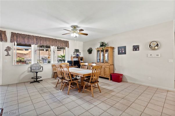 Dining room, Interior