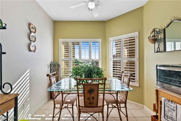 Dining room, Interior