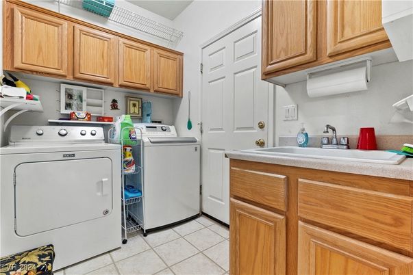 Interior, Washer