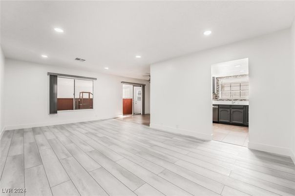 Empty room, Interior, Recessed Lighting, Wood Texture Flooring