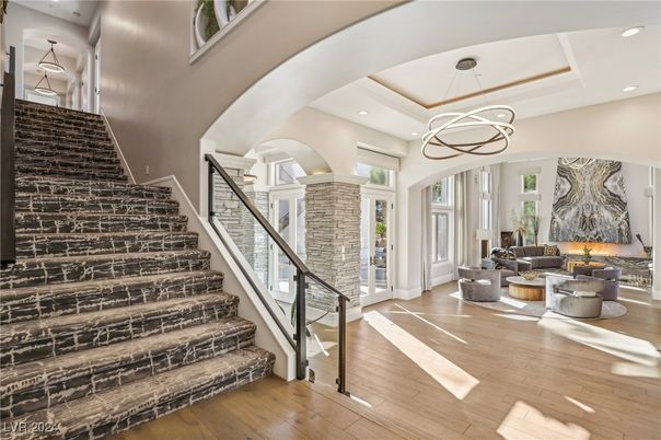 Interior, Living room, Pendant Lights, Recessed Lighting, Wood Texture Flooring