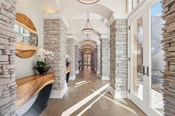 Interior, Pendant Lights, Stone Walls, Wood Texture Flooring