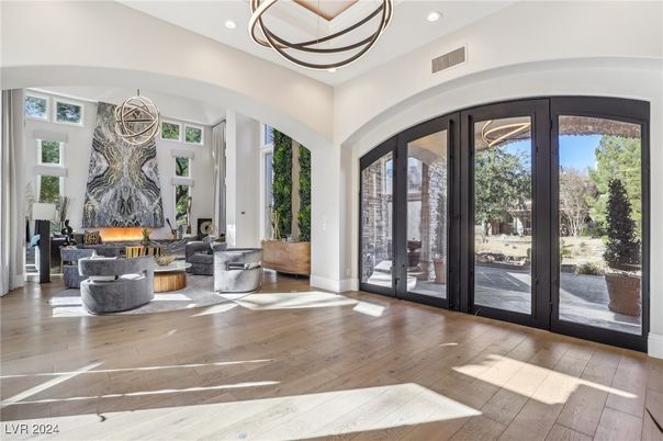 Fireplace, Interior, Living room, Pendant Lights, Recessed Lighting, Wood Texture Flooring