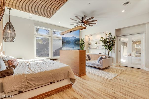 Bedroom, Interior, Pendant Lights, Recessed Lighting, Wood Texture Flooring