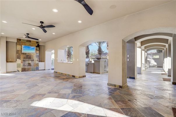 Fireplace, Interior, Recessed Lighting