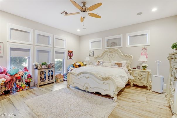 Bedroom, Interior, Recessed Lighting, Wood Texture Flooring
