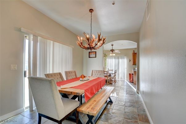 Chandelier, Dining room, Interior