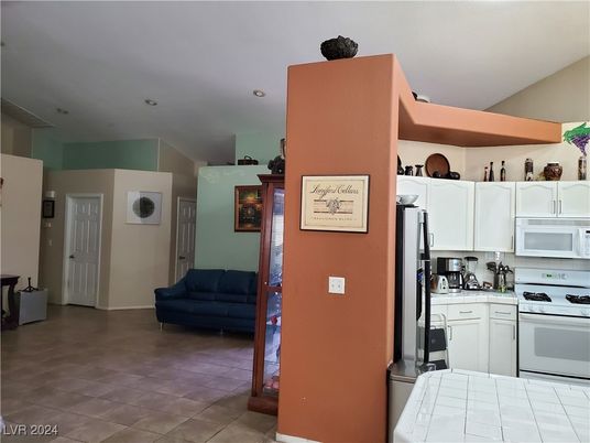 Interior, Kitchen, Recessed Lighting, Tile Countertops