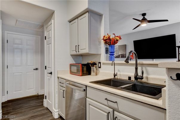 Interior, Kitchen, Wood Texture Flooring
