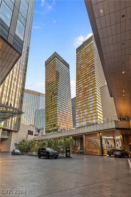 Exterior, Facade, Highrise