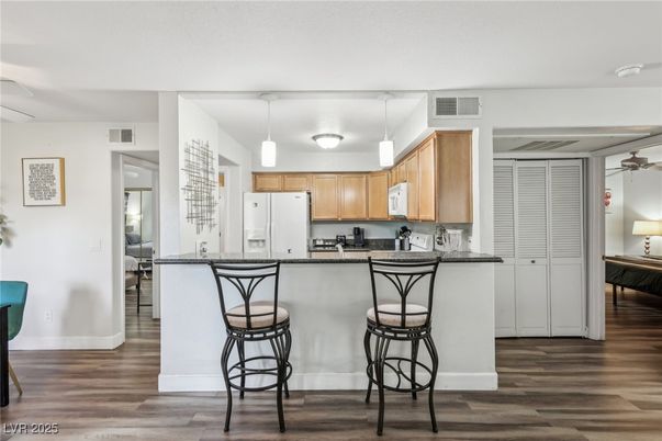 Interior, Kitchen, Pendant Lights, Wood Texture Flooring