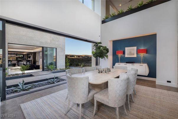 Dining room, Interior, Recessed Lighting