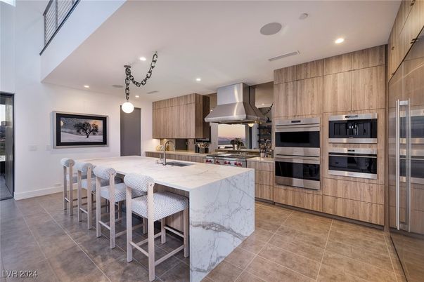 Interior, Kitchen, Pendant Lights, Recessed Lighting, Stainless Steel Appliances